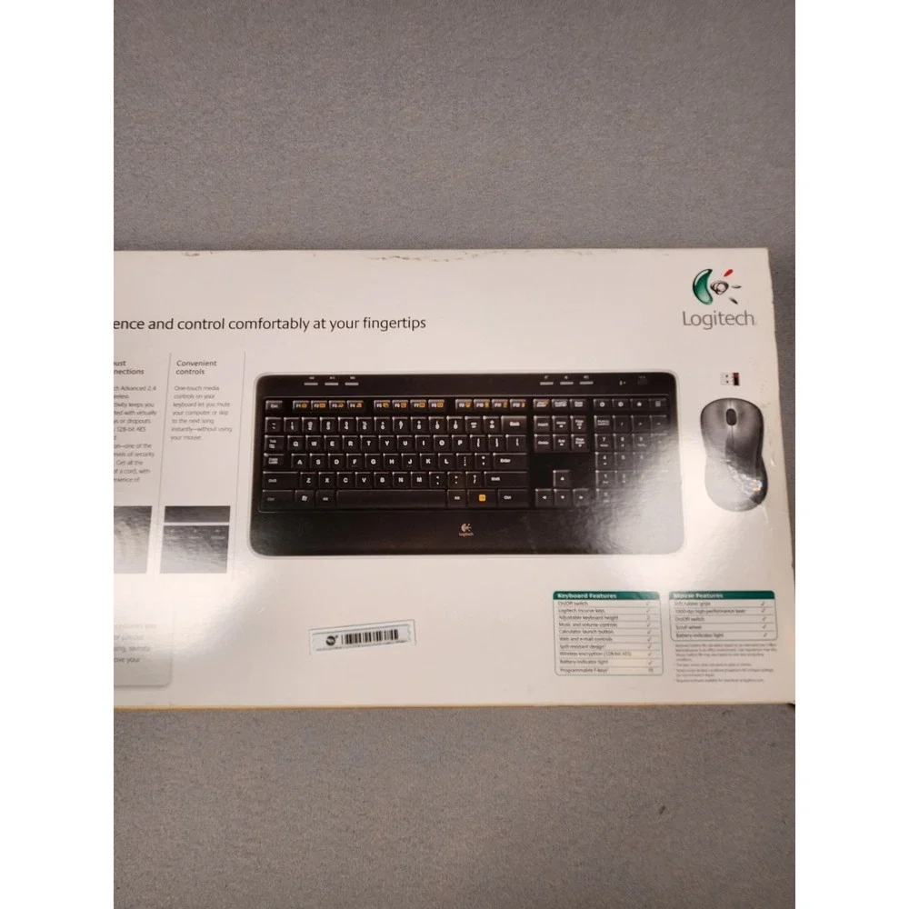 Logitech MK520 Wireless Keyboard & Mouse Combo 2.4GHz USB -brand New